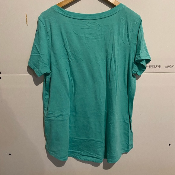 Torrid V-neck tshirt. - Picture 2 of 3